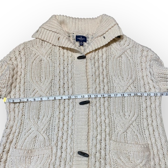 American Eagle Cable Knit Cardigan Sweater Cream L/XL Women’s NWT - Picture 5 of 6